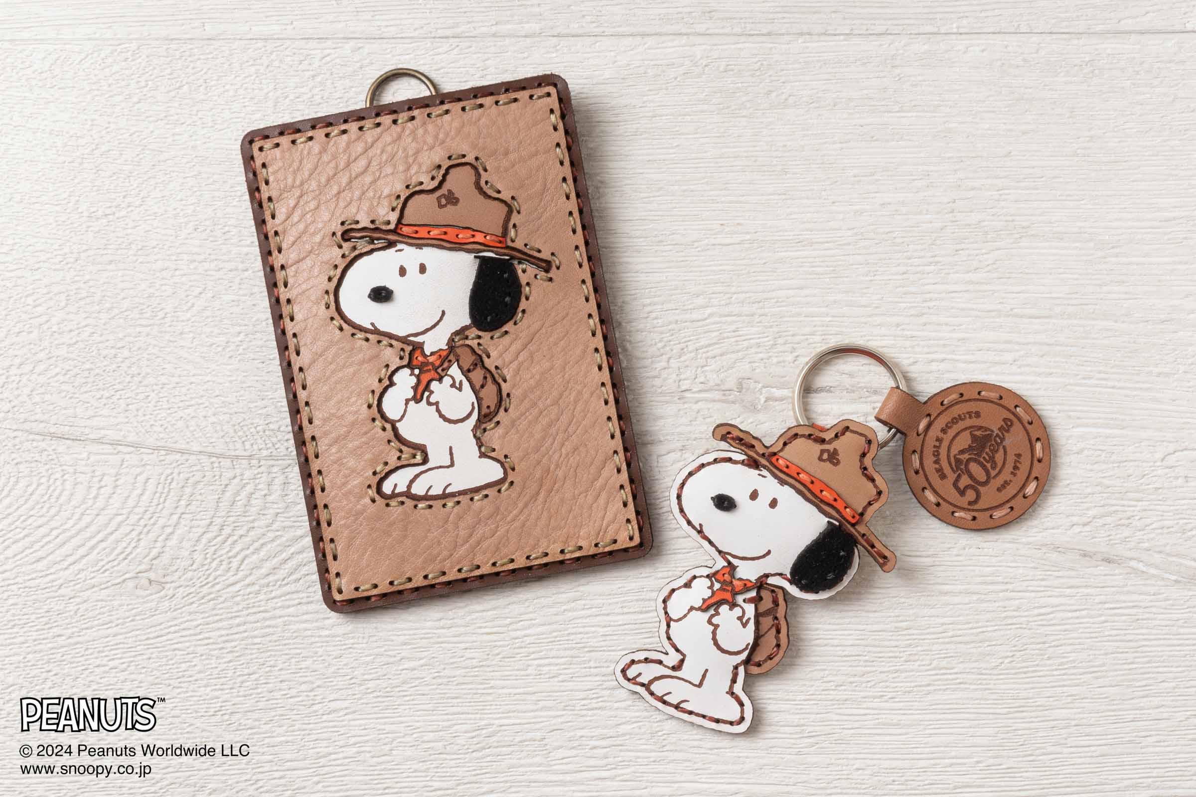 OJAGA DESIGN / Peanuts ビーグル・スカウト レザーアイテムコレクション